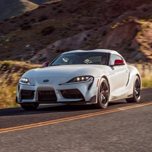 2020-Toyota-Supra-Launch-Edition-front-motion-view-1.jpg