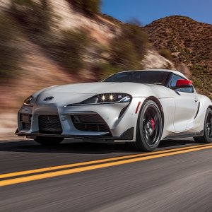 2020-Toyota-Supra-Launch-Edition-front-motion-view-3.jpg